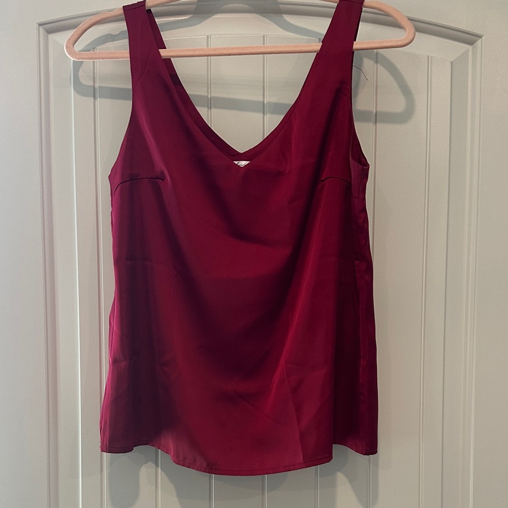 Chic Burgundy Sleeveless Camisole